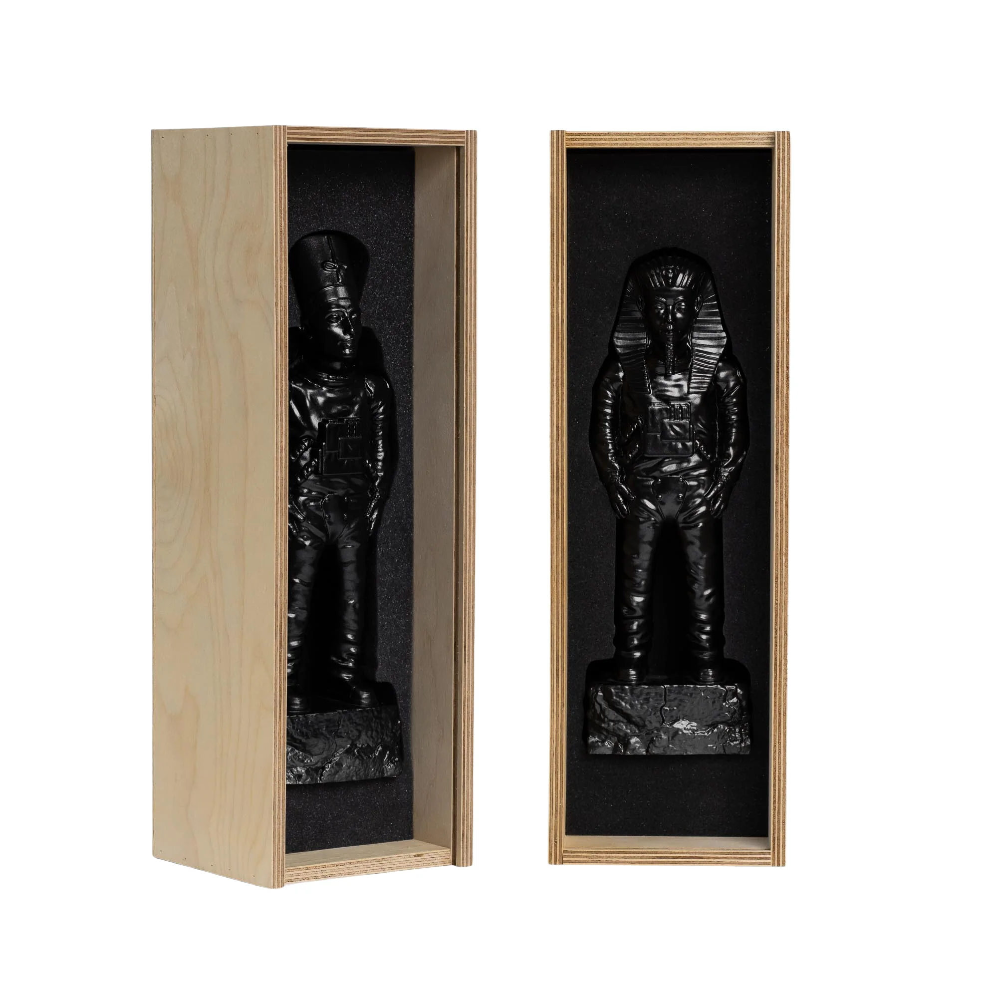 XL Ancient Astronaut Tutankhamun (Graphite Black) - Image 6
